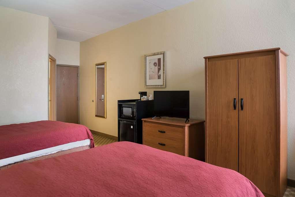 Quality Inn & Suites Saginaw Rum bild