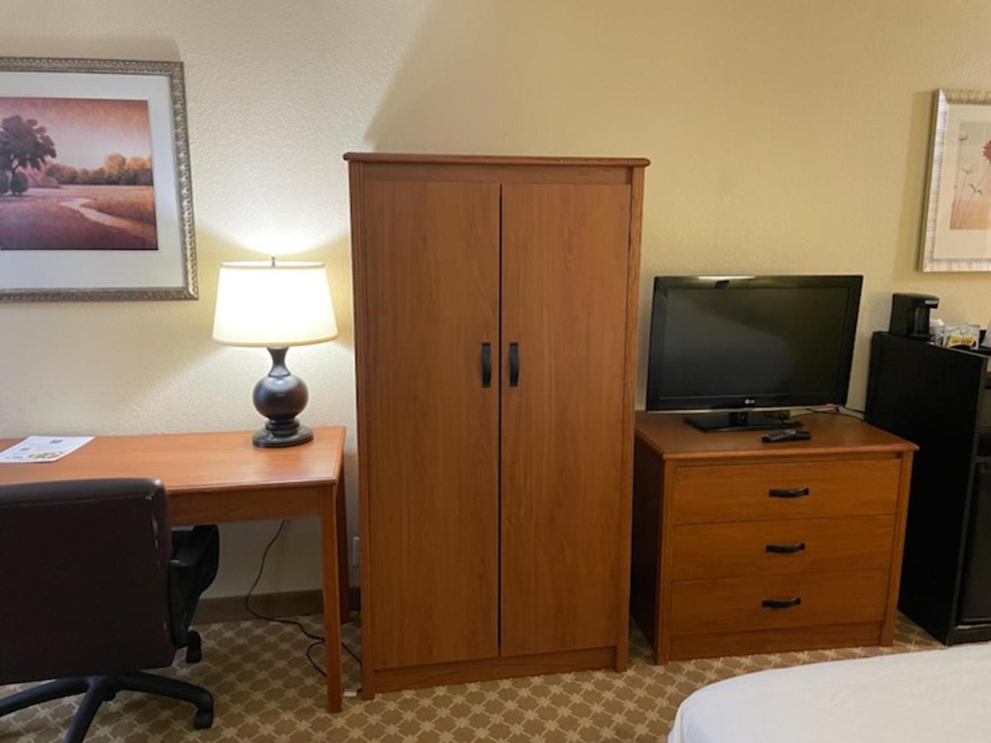 Quality Inn & Suites Saginaw Exteriör bild